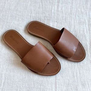 Madewell tan leather size 9 slides